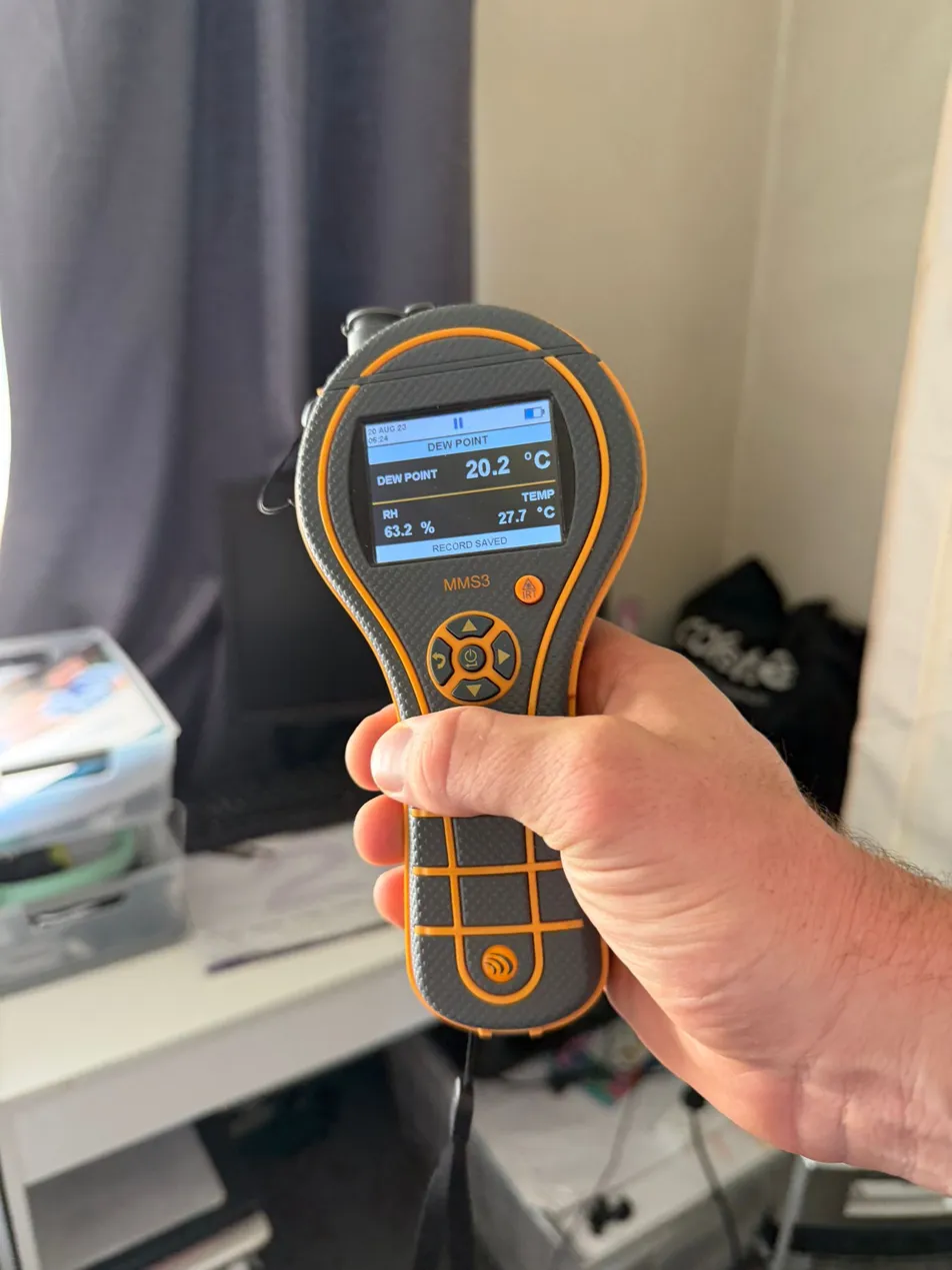 Dew point and humidity meter reading on site